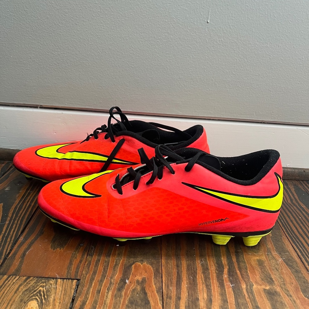 Men’s Nike Hypervenom Cleats
